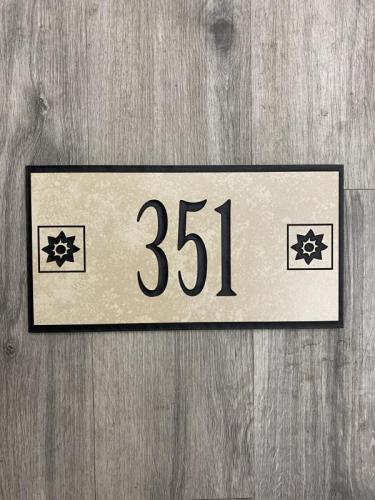 Decorative house plaque engraved on tile 